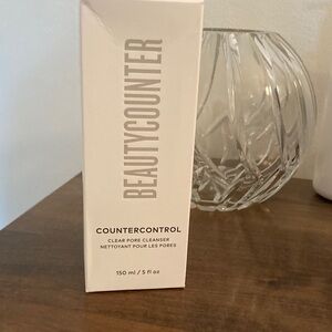 Beautycounter Countercontrol Cleanser in White Box